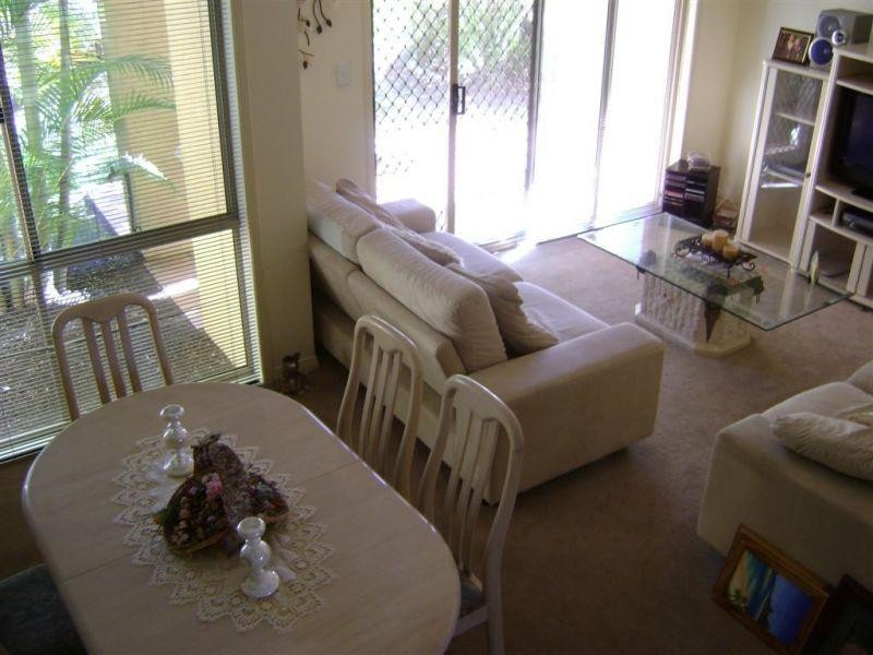 152 Palm Meadows Drive, Carrara QLD 4211