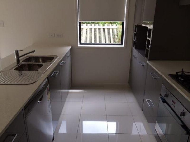 2 Bourton Road, Merrimac QLD 4226