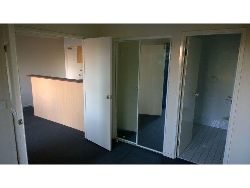 Unit 13/27 Chester Terraces, Southport QLD 4215