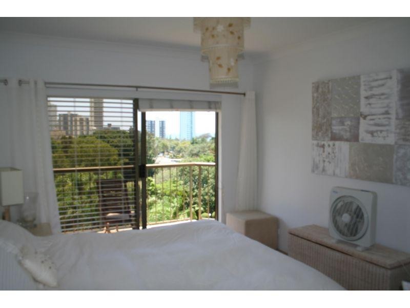 2 Admiralty Drive, Surfers Paradise QLD 4217