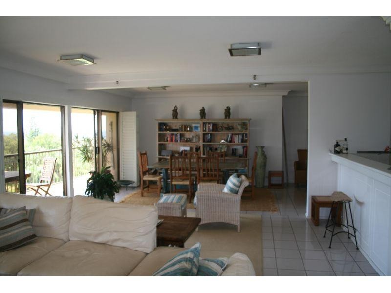 2 Admiralty Drive, Surfers Paradise QLD 4217