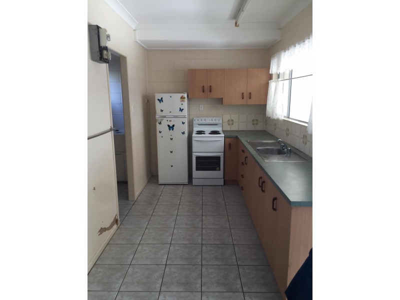 6 Robert Street, Proserpine QLD 4800
