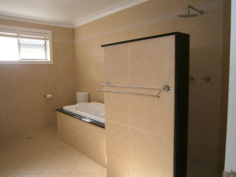 Broadbeach Waters QLD 4218