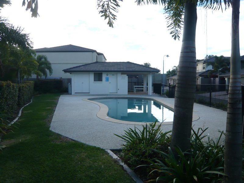 B/2 Catalina Way, Upper Coomera QLD 4209