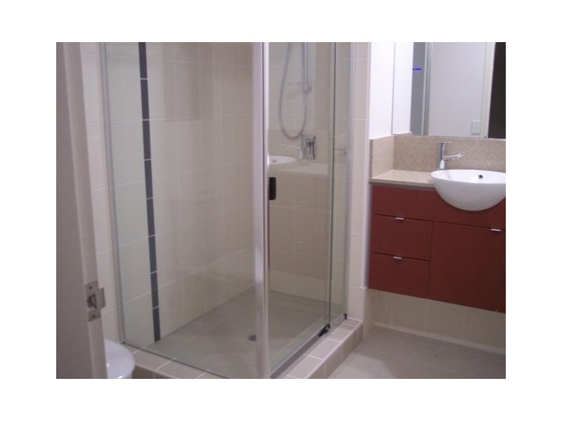 1076/18 Manning Street, Milton QLD 4064