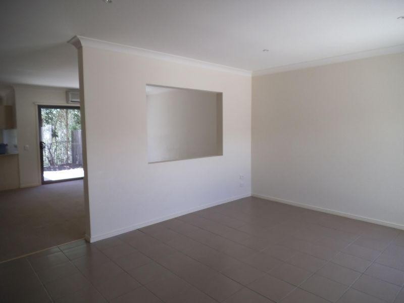 C3/2 Catalina Way, Upper Coomera QLD 4209
