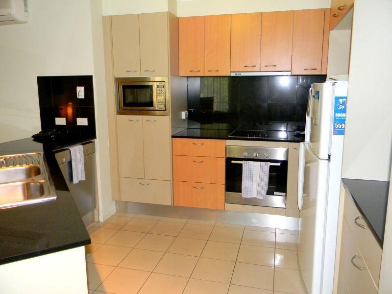 21 Cypress Avenue, Surfers Paradise QLD 4217