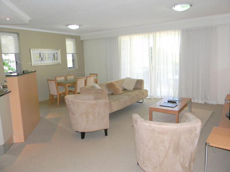 21 Cypress Avenue, Surfers Paradise QLD 4217