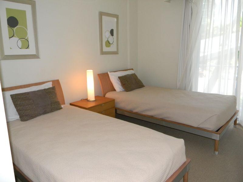 21 Cypress Avenue, Surfers Paradise QLD 4217