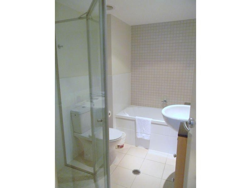 21 Cypress Avenue, Surfers Paradise QLD 4217