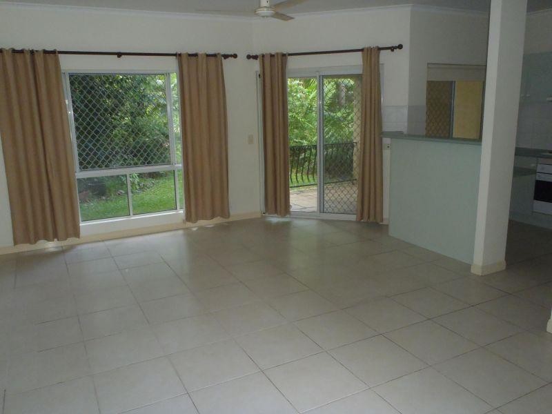 5-15 McGregor Street, Mooroobool QLD 4870