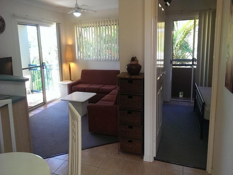 22/10-14  Purli Street, Chevron Island QLD 4217