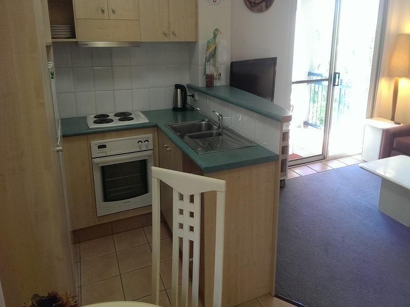 22/10-14  Purli Street, Chevron Island QLD 4217