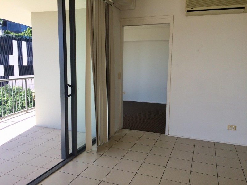 1055/18 Manning Street, Milton QLD 4064