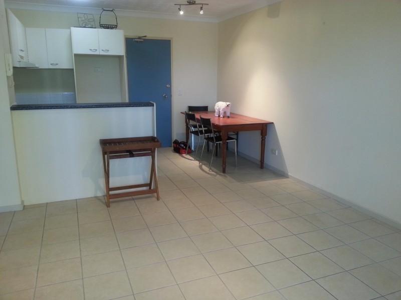 UN/14  Spendelove, Southport QLD 4215