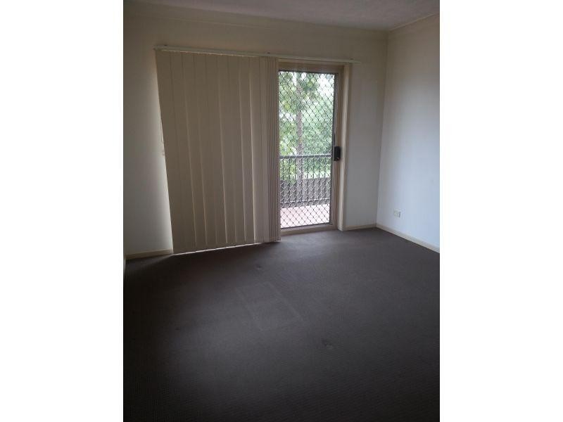 UN/14  Spendelove, Southport QLD 4215