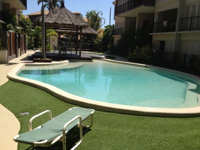 202 202/2 Rigg Street, Woree QLD 4868