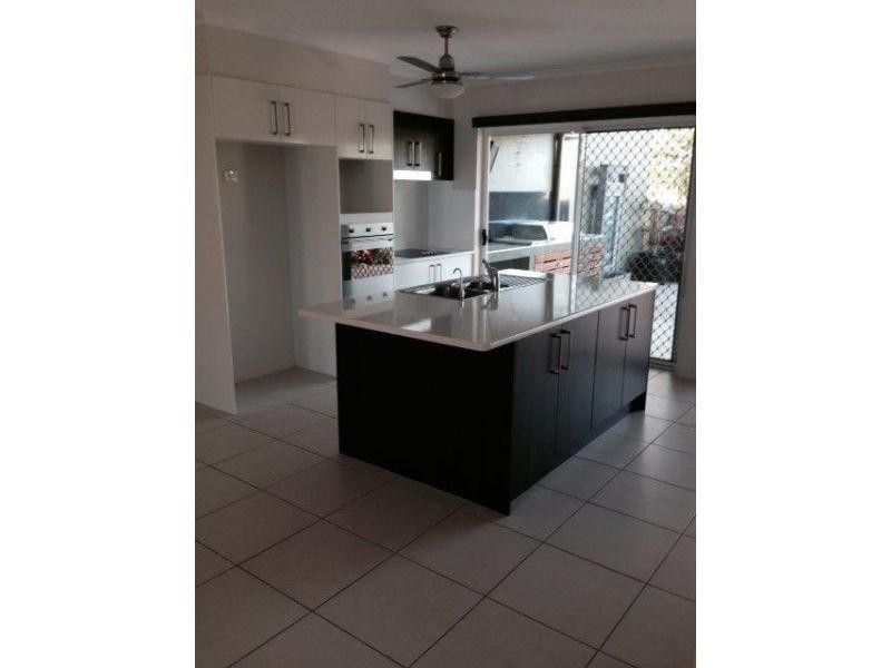 81/25 Abell Road, Cannonvale QLD 4802