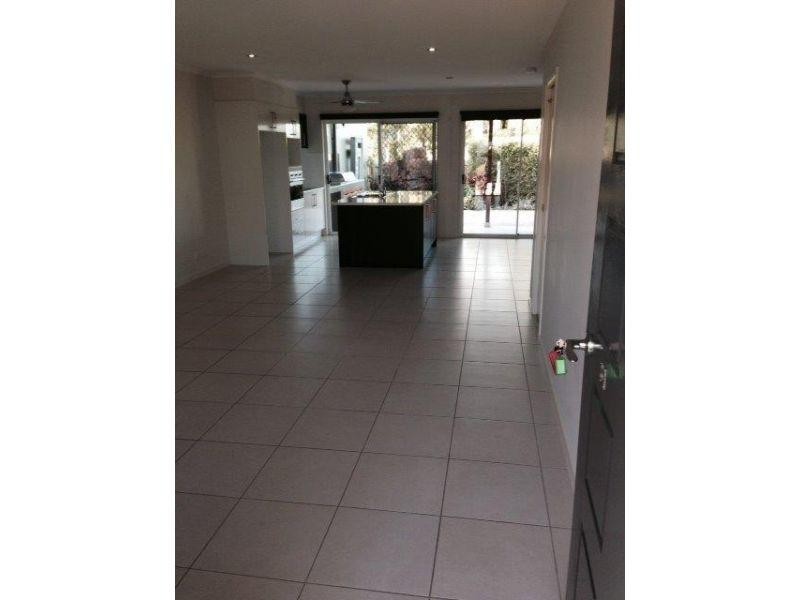 81/25 Abell Road, Cannonvale QLD 4802