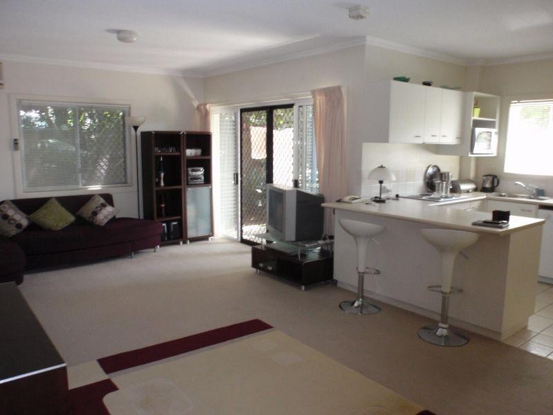 Unit 13/264 Kent Street, New Farm QLD 4005