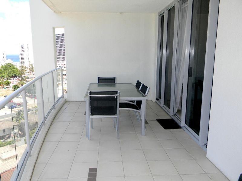 21 Cypress Avenue, Surfers Paradise QLD 4217