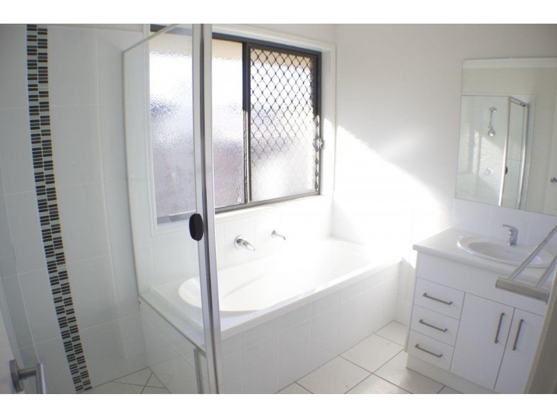 14 Freya Street, Brassall QLD 4305