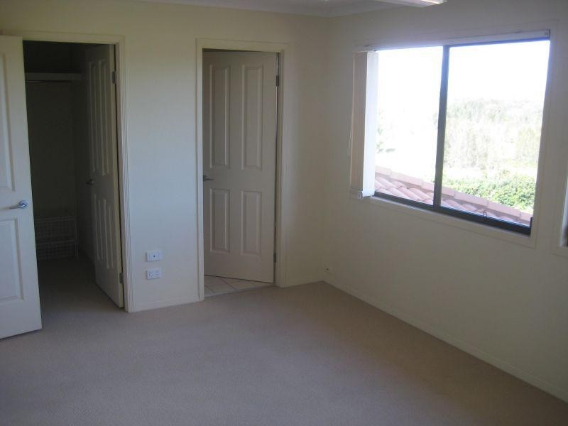 136 Palm Meadows Drive, Carrara QLD 4211