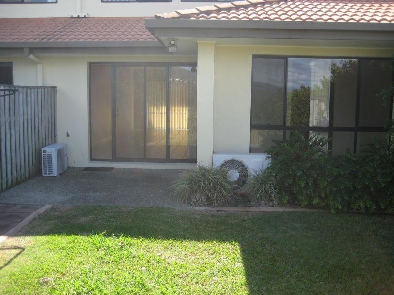 136 Palm Meadows Drive, Carrara QLD 4211