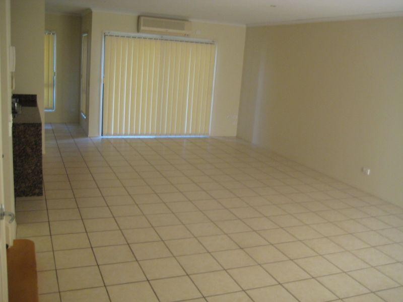 136 Palm Meadows Drive, Carrara QLD 4211