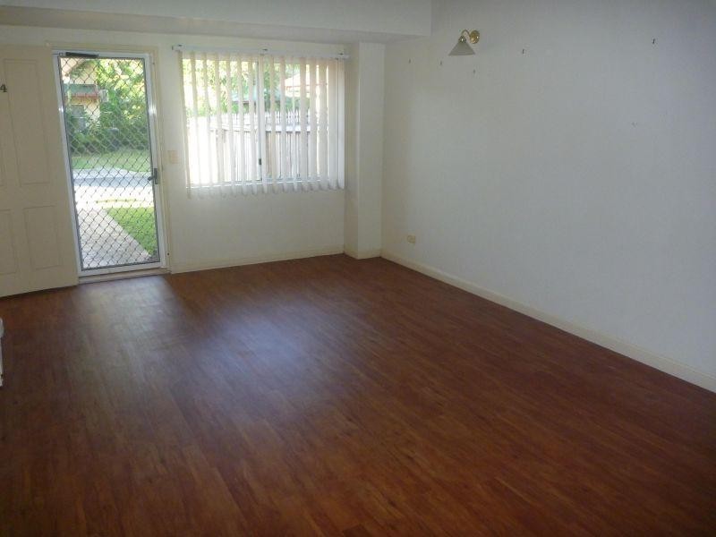 5-15 McGregor Street, Mooroobool QLD 4870
