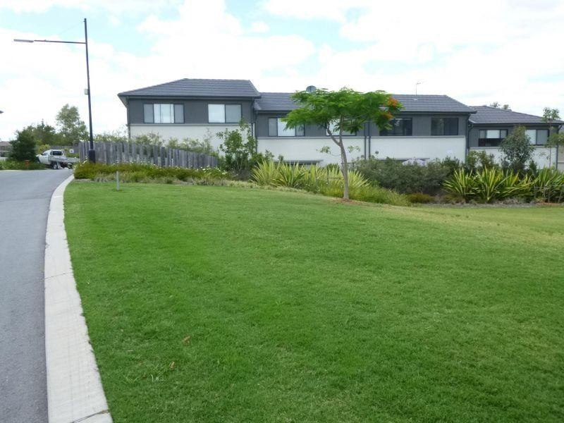 2 Bourton Road, Merrimac QLD 4226