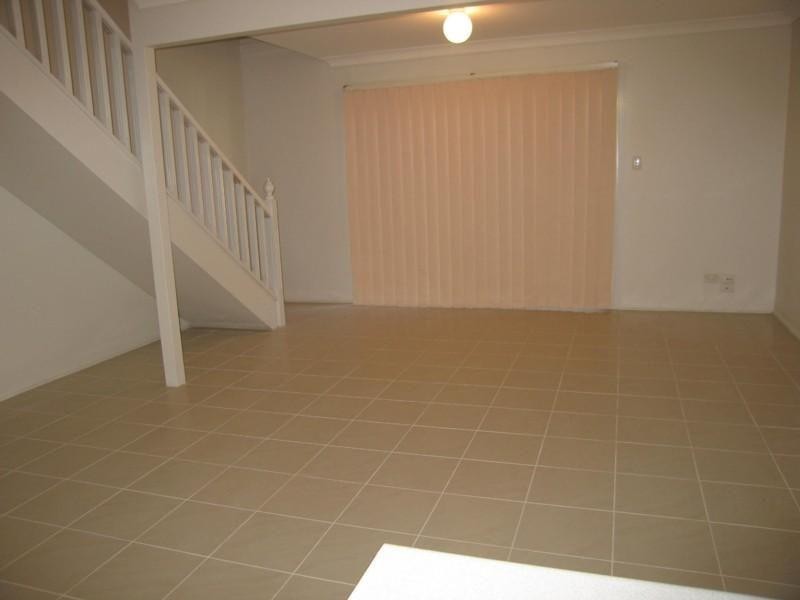 T/H/60 Whitby, Southport QLD 4215