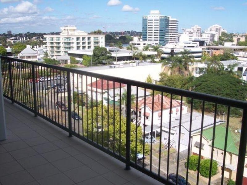 1095/18 Manning Street, Milton QLD 4064