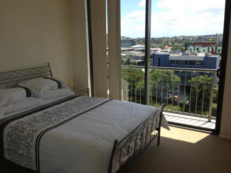 1095/18 Manning Street, Milton QLD 4064