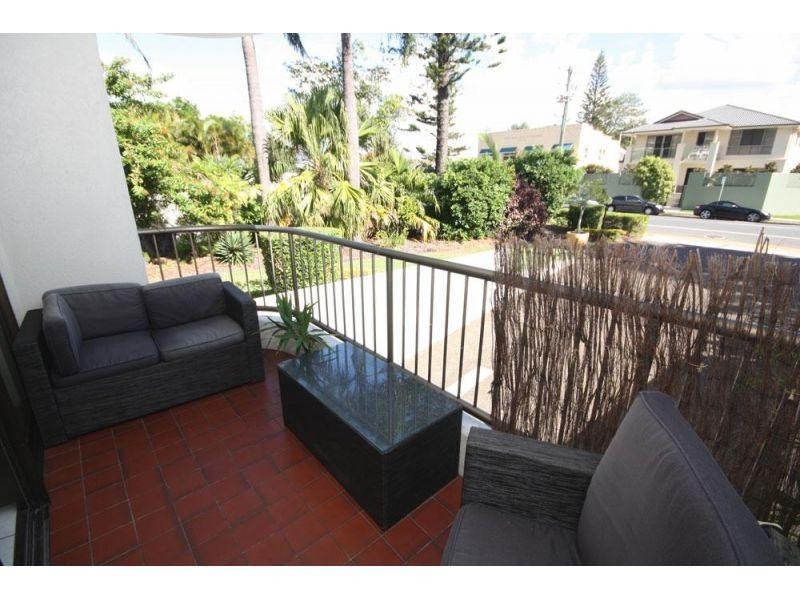 9 Bayview Street, Runaway Bay QLD 4216