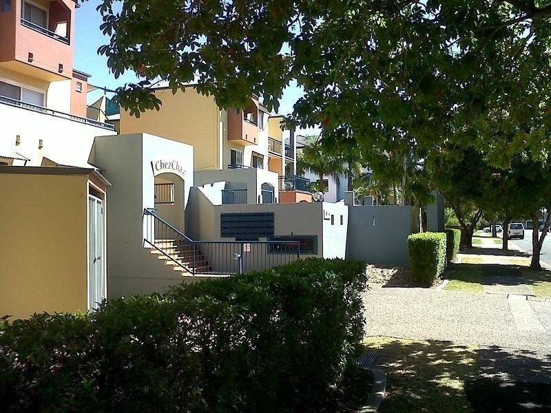 16/10-14 Purli St Purli Street, Chevron Island QLD 4217