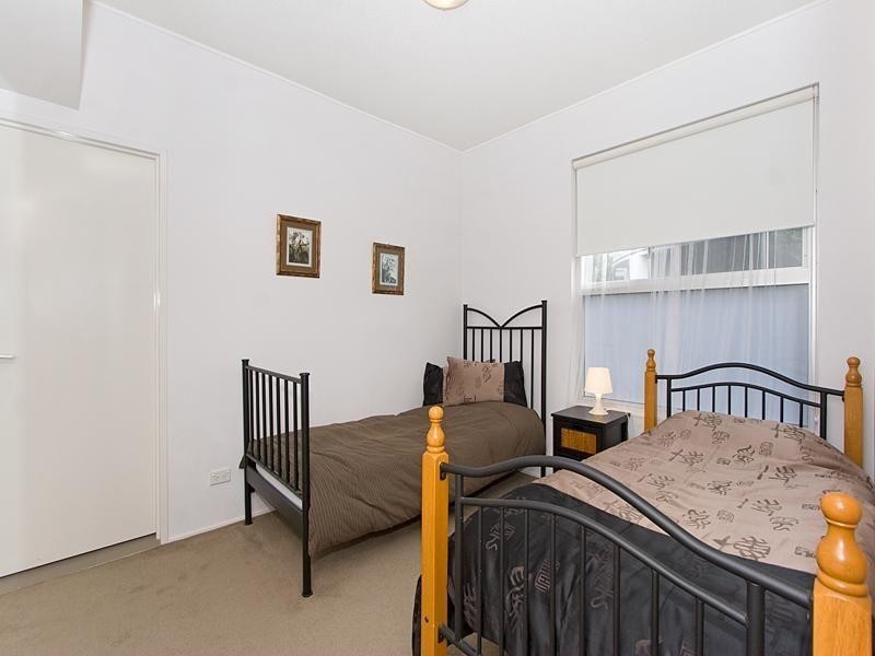 8 Dunmore Terrace, Auchenflower QLD 4066