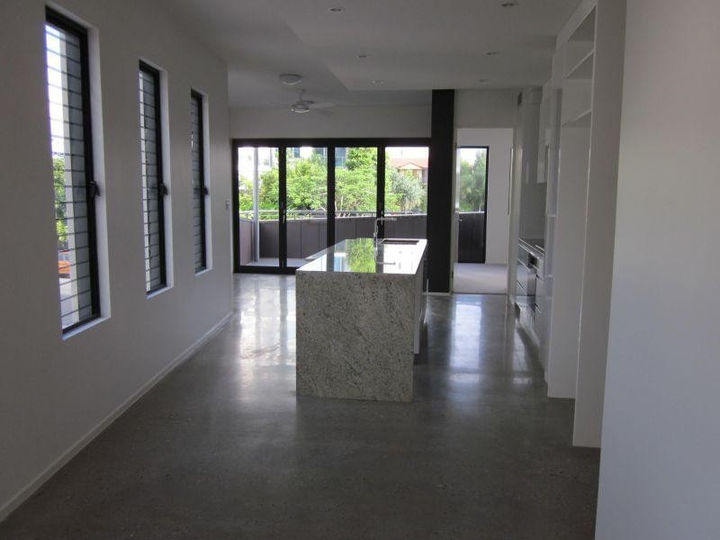 Unit 4/5 Clark Street, Biggera Waters QLD 4216