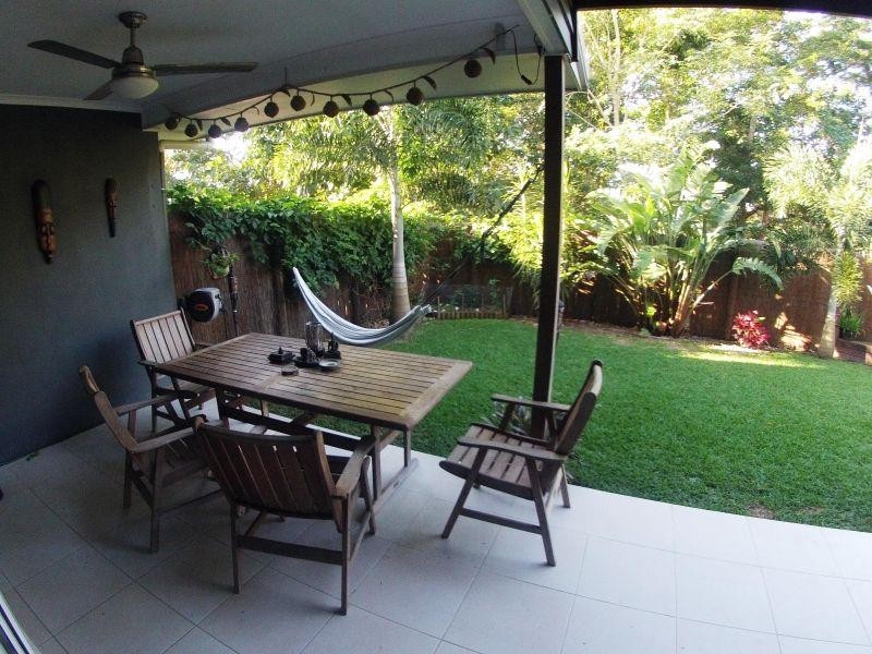 25 Abell Road, Cannonvale QLD 4802