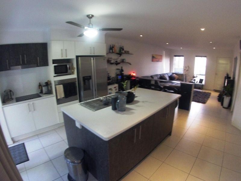 25 Abell Road, Cannonvale QLD 4802