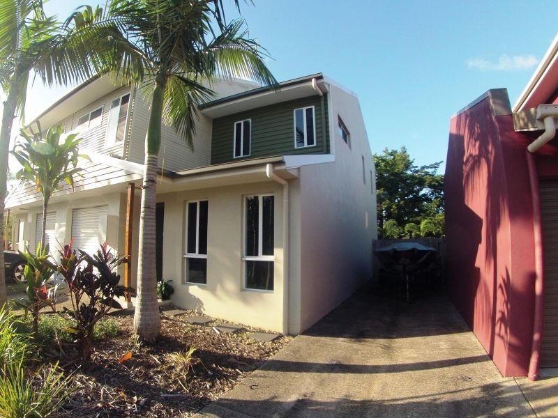 25 Abell Road, Cannonvale QLD 4802