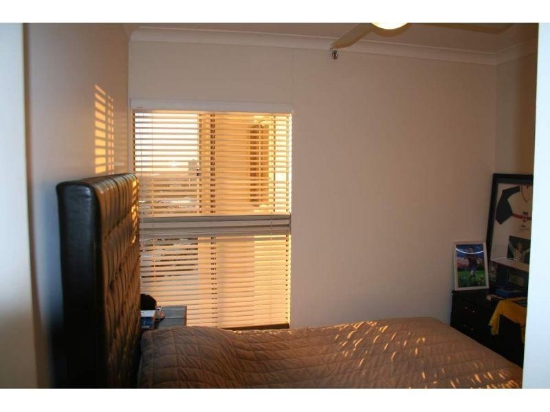 2 Admiralty Drive, Surfers Paradise QLD 4217