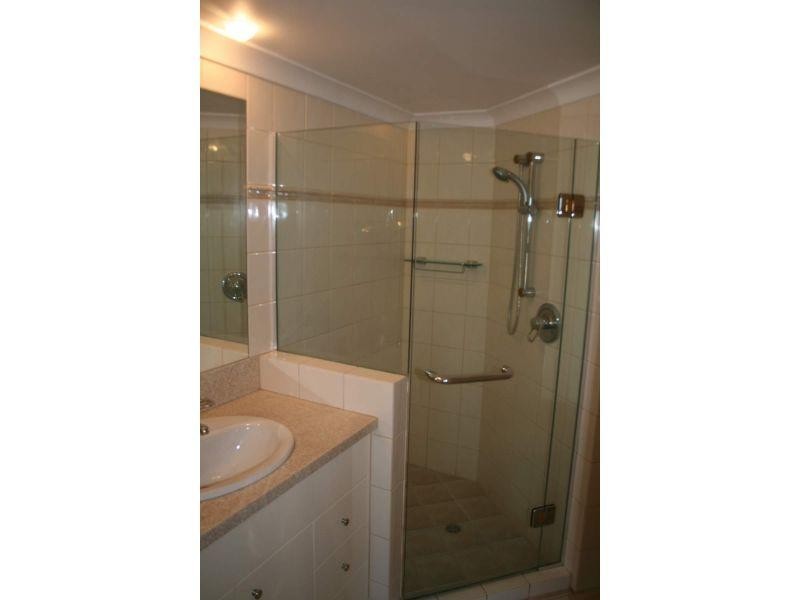2 Admiralty Drive, Surfers Paradise QLD 4217