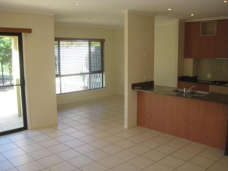 136 Palm Meadows Drive, Carrara QLD 4211