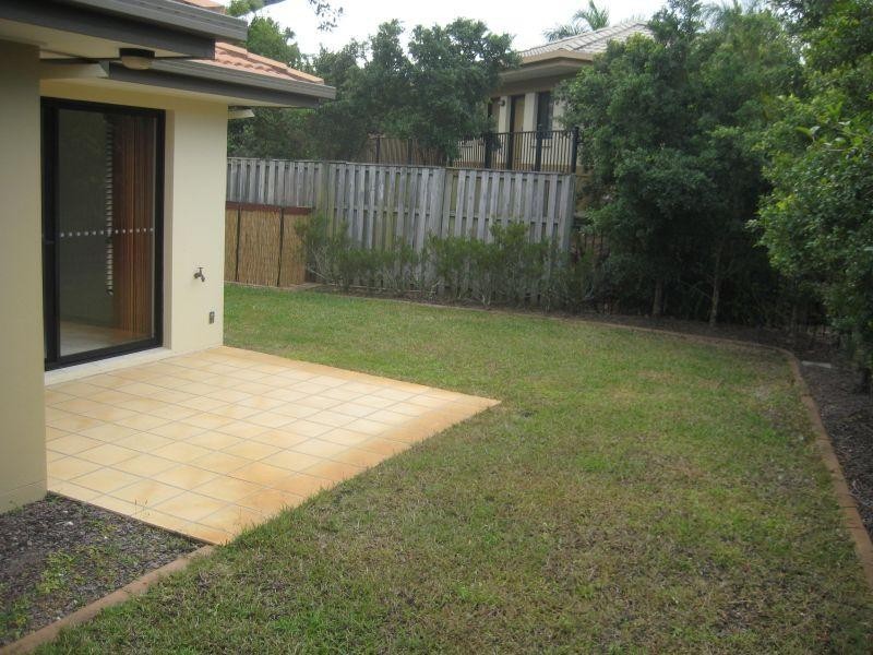 136 Palm Meadows Drive, Carrara QLD 4211