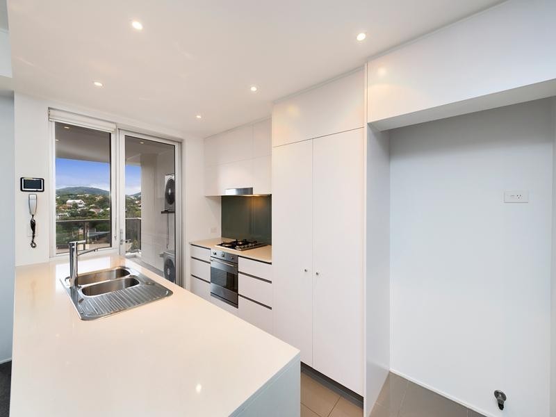 8 Dunmore Terrace, Auchenflower QLD 4066