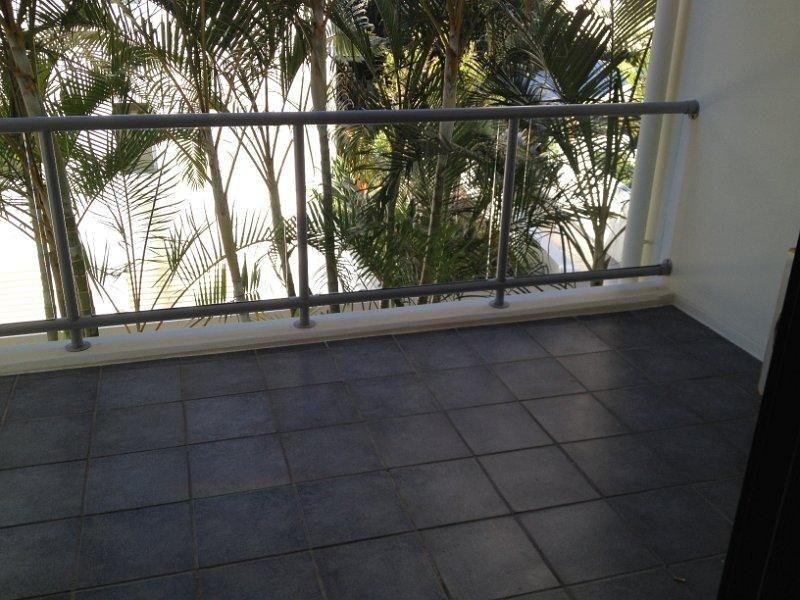 14/6 Fifth Avenue, Burleigh Heads QLD 4220