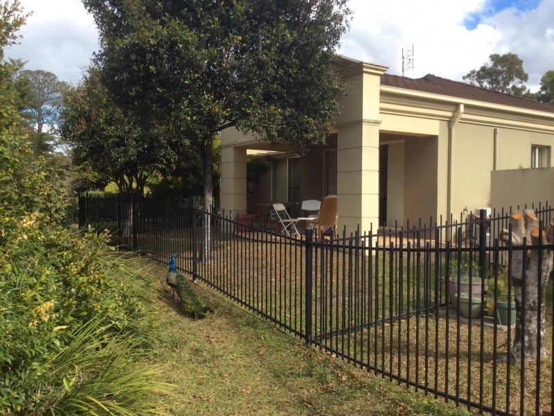 433  Brisbane Road, Arundel QLD 4214