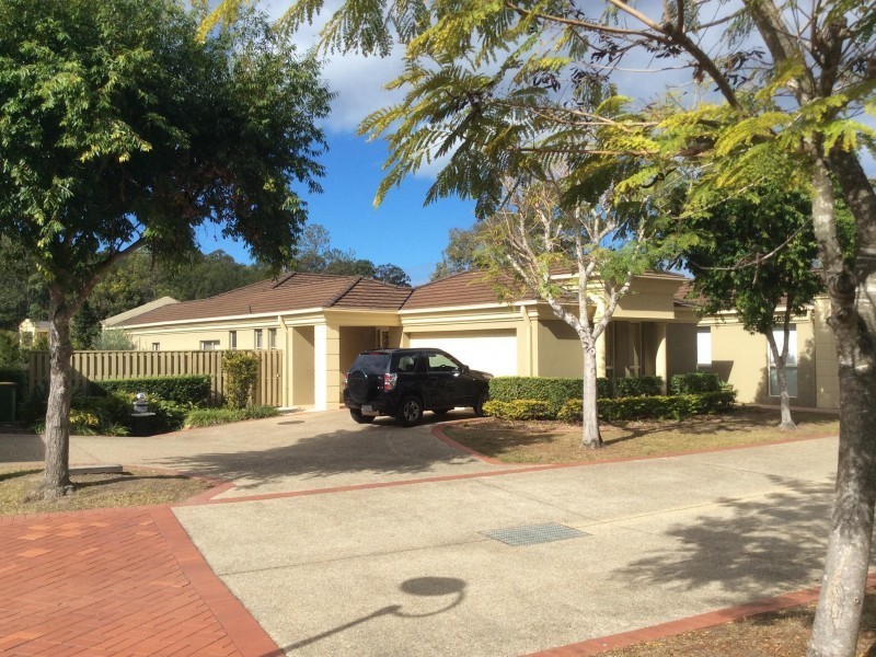 433  Brisbane Road, Arundel QLD 4214