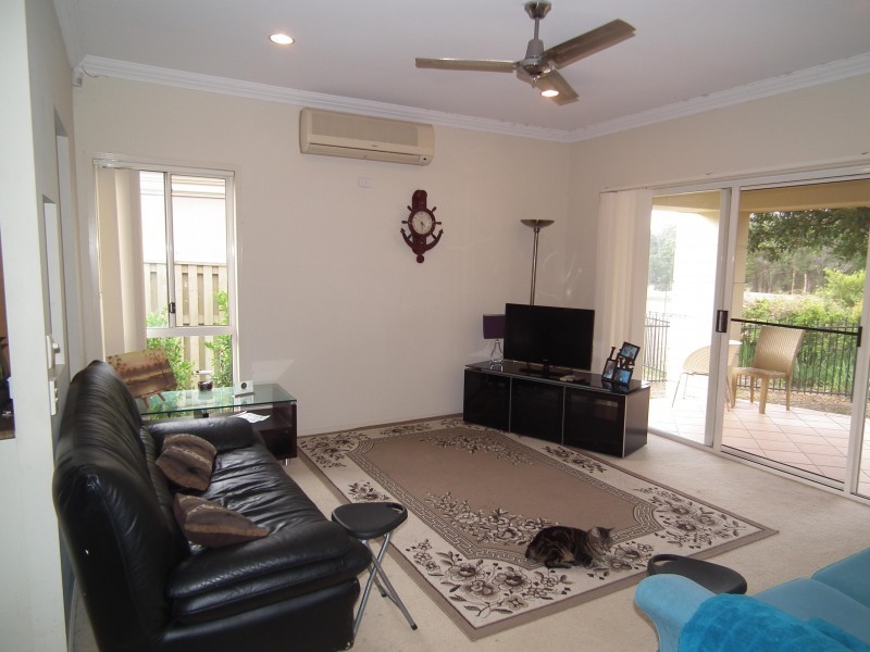 433  Brisbane Road, Arundel QLD 4214